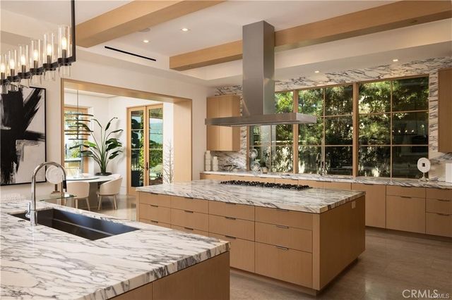 39 Tide Watch, Newport Coast, CA 92657