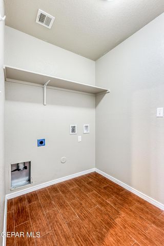 14624 FRIESIAN Trail, El Paso, TX 79938