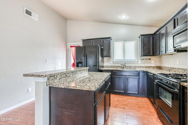 14624 FRIESIAN Trail, El Paso, TX 79938