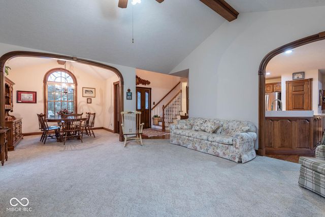 8031 E Hardin Ridge Road, Heltonville, IN 47436