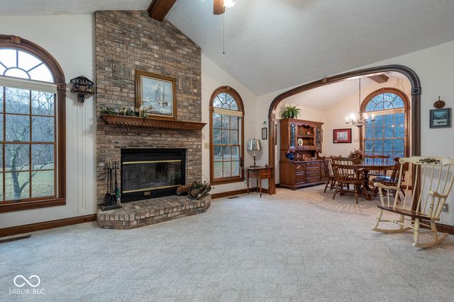 8031 E Hardin Ridge Road, Heltonville, IN 47436