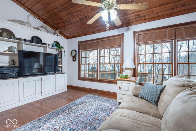8031 E Hardin Ridge Road, Heltonville, IN 47436
