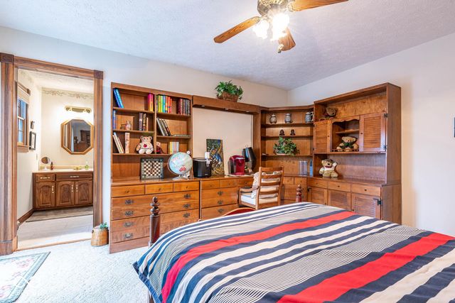 8031 E Hardin Ridge Road, Heltonville, IN 47436