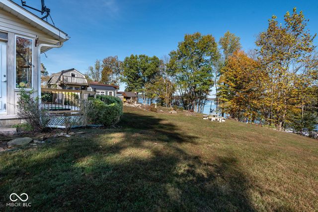 8031 E Hardin Ridge Road, Heltonville, IN 47436
