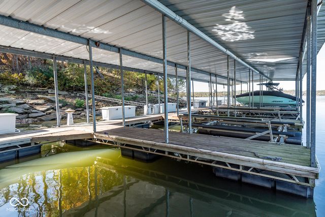 8031 E Hardin Ridge Road, Heltonville, IN 47436