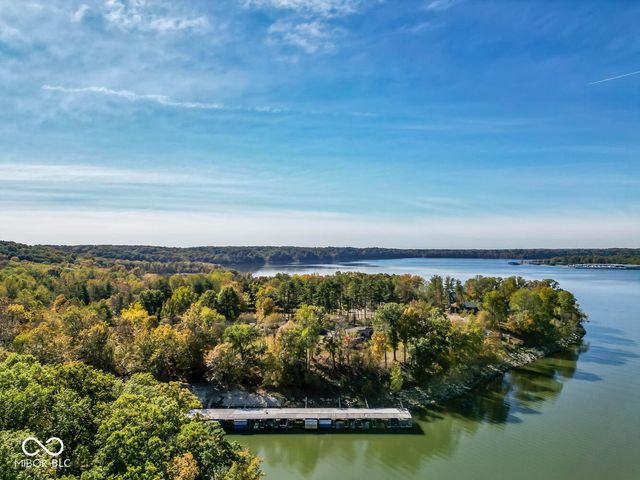 8031 E Hardin Ridge Road, Heltonville, IN 47436