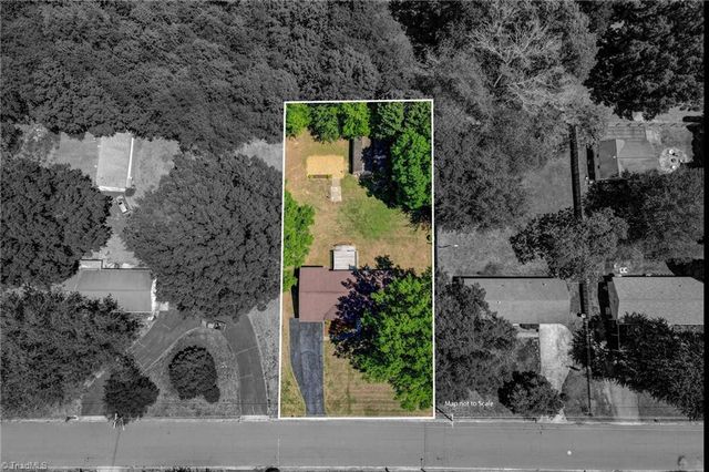 818 Grand Oaks Drive, Eden, NC 27288