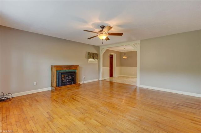818 Grand Oaks Drive, Eden, NC 27288