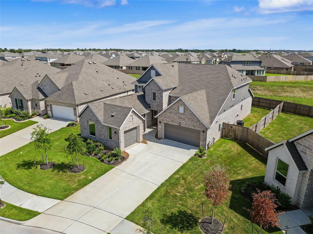 5343 Pompano Loop, Baytown, TX 77521