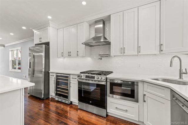 7019 Manse Street, Forest Hills, NY 11375