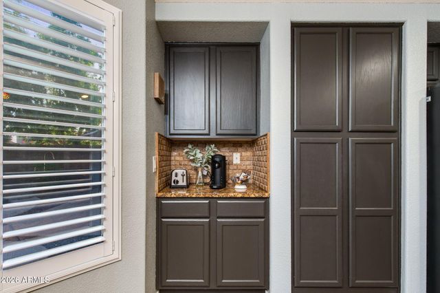 1163 W VAUGHN Avenue, Gilbert, AZ 85233