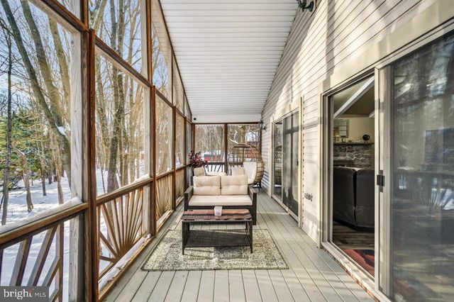 124 FERN RIDGE RD, Blakeslee, PA 18610