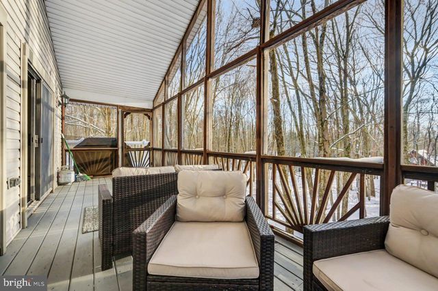 124 FERN RIDGE RD, Blakeslee, PA 18610