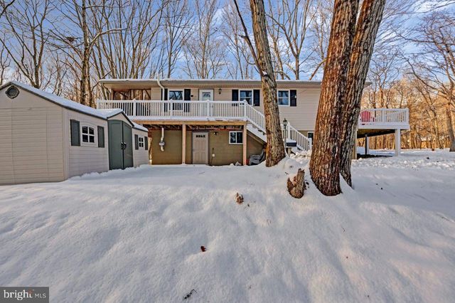 124 FERN RIDGE RD, Blakeslee, PA 18610