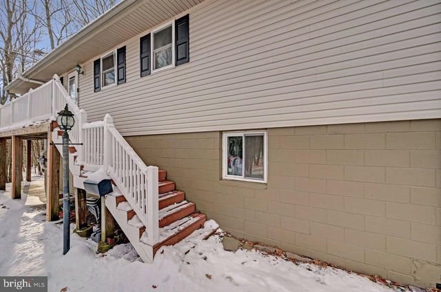 124 FERN RIDGE RD, Blakeslee, PA 18610