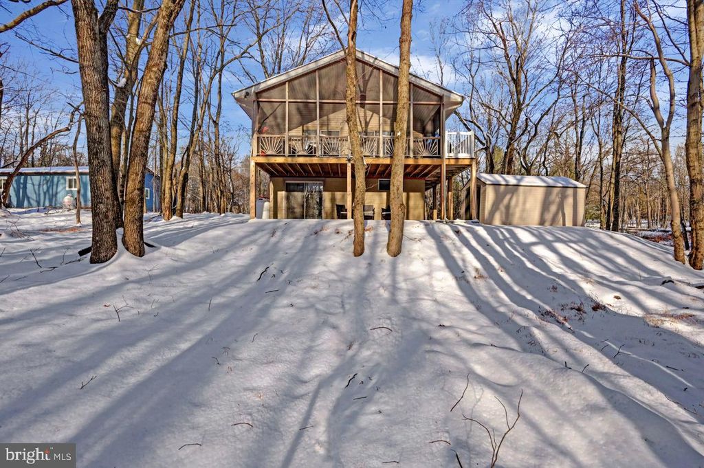 124 FERN RIDGE RD, Blakeslee, PA 18610