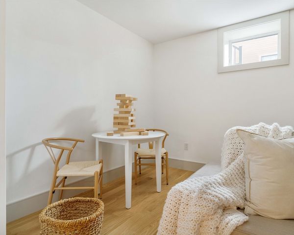 20 Wendell Street 3, Cambridge, MA 02138