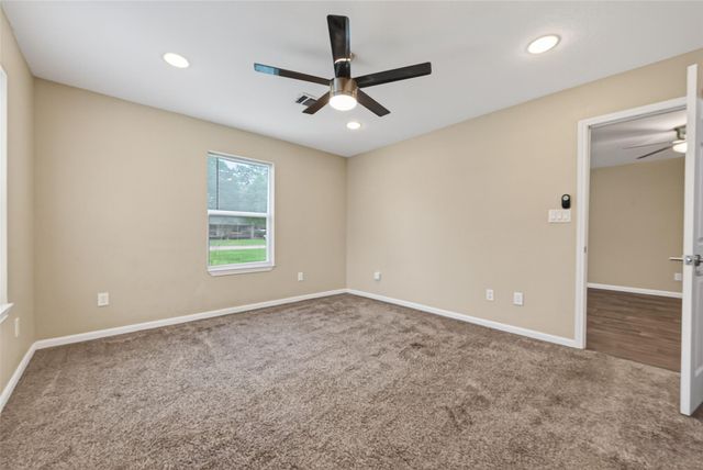 1708 AND 1702 Sycamore Avenue, Bay City, TX 77414
