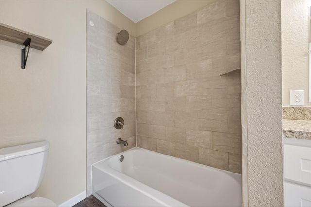 1708 AND 1702 Sycamore Avenue, Bay City, TX 77414