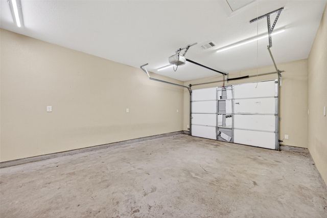 1708 AND 1702 Sycamore Avenue, Bay City, TX 77414
