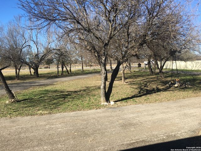 11529 us highway 90, Knippa, TX 78870