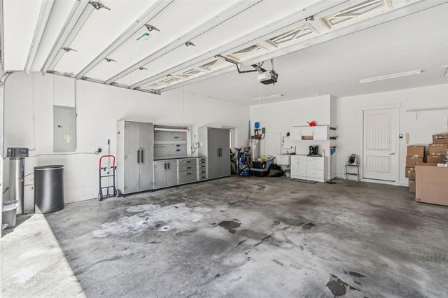 5460 CHESTNUT RIDGE ROAD, Dade City, FL 33523