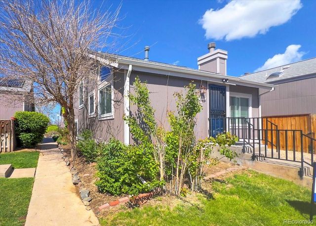 3782 S Genoa Circle A, Aurora, CO 80013