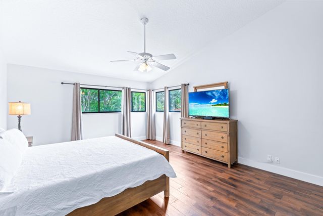 2442 Windsor Way Court, Wellington, FL 33414