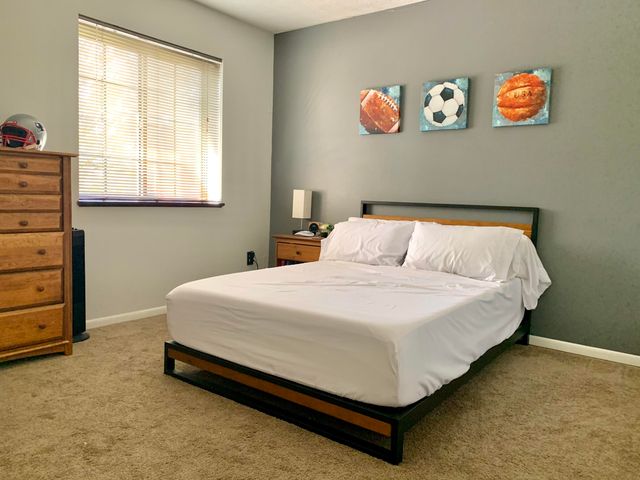 202 Shaker Heights Lane, Crestview Hills, KY 41017