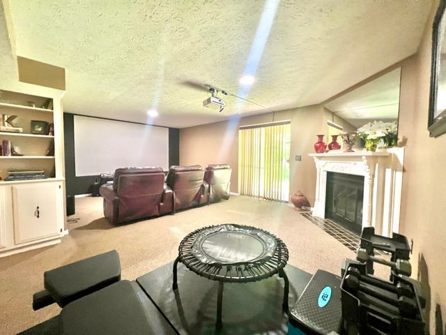 202 Shaker Heights Lane, Crestview Hills, KY 41017