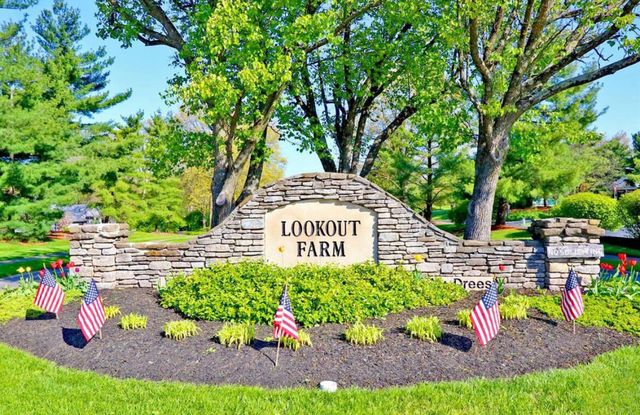 202 Shaker Heights Lane, Crestview Hills, KY 41017