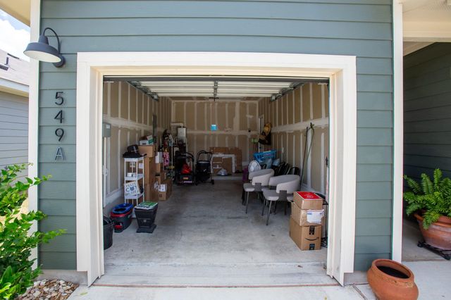 549 Arnold LOOP A, Uhland, TX 78640