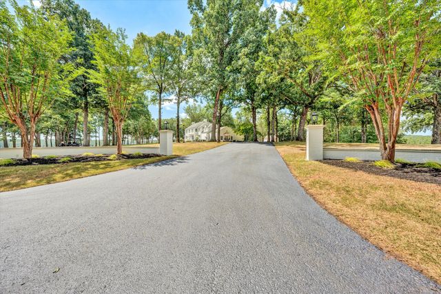 750 Penn Hall RD, Union Hall, VA 24176