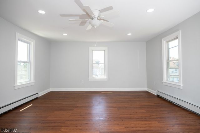 834 W 5Th St, Plainfield City, NJ 07063