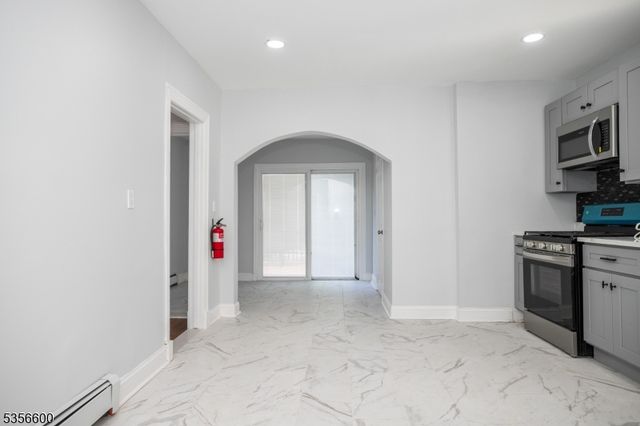 834 W 5Th St, Plainfield City, NJ 07063