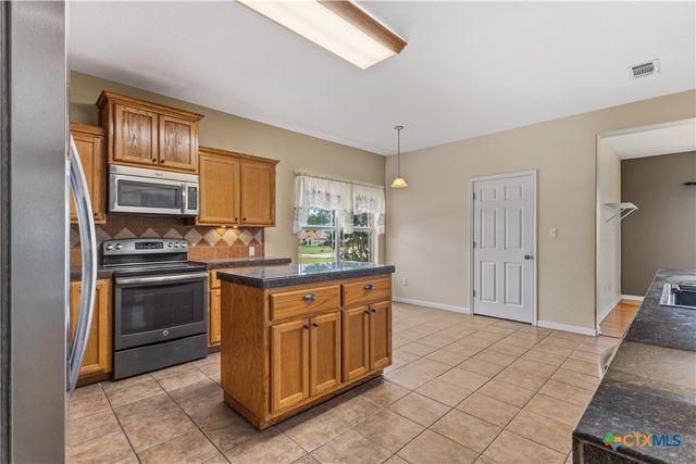 283 County Road 4710, Kempner, TX 76539