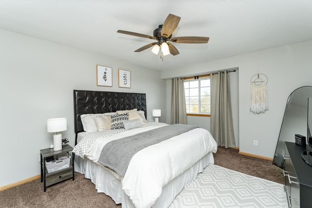 741 Baylee Place SW, Pine Island, MN 55963