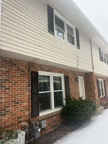 3142 Kirklevington Drive, Lexington, KY 40517