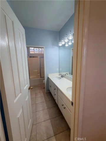 24 Redberry, Irvine, CA 92618