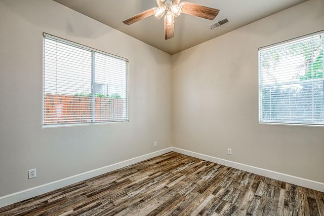 1420 N Dewitt Avenue, Clovis, CA 93619