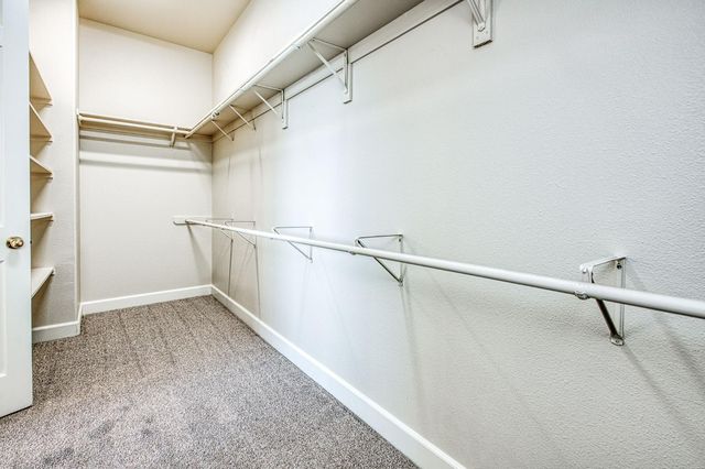 1420 N Dewitt Avenue, Clovis, CA 93619