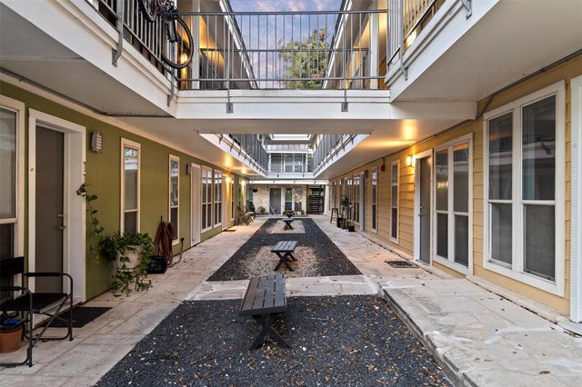 2526 Durwood ST 212, Austin, TX 78704