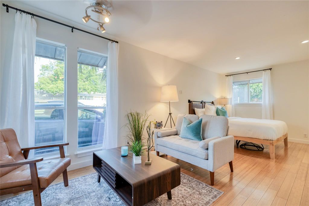 2526 Durwood ST 212, Austin, TX 78704