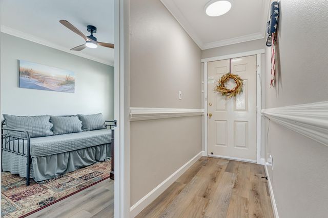 1695 Highway 98 302, Mary Esther, FL 32569