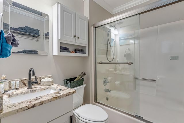 1695 Highway 98 302, Mary Esther, FL 32569