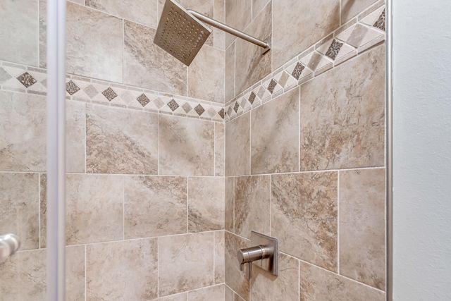 1695 Highway 98 302, Mary Esther, FL 32569