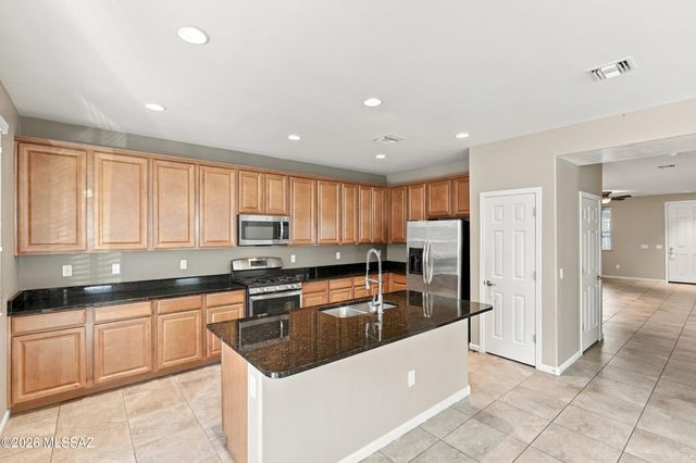 7091 W Fall Garden Way, Tucson, AZ 85757