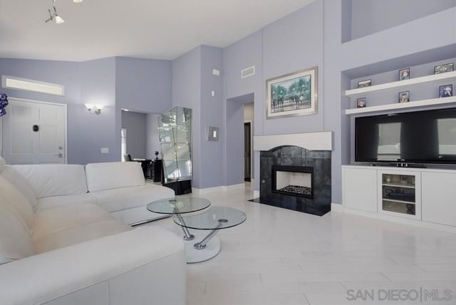 13523 Tradition St, San Diego, CA 92128