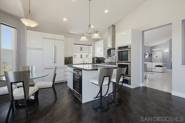 13523 Tradition St, San Diego, CA 92128