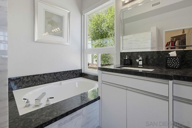 13523 Tradition St, San Diego, CA 92128